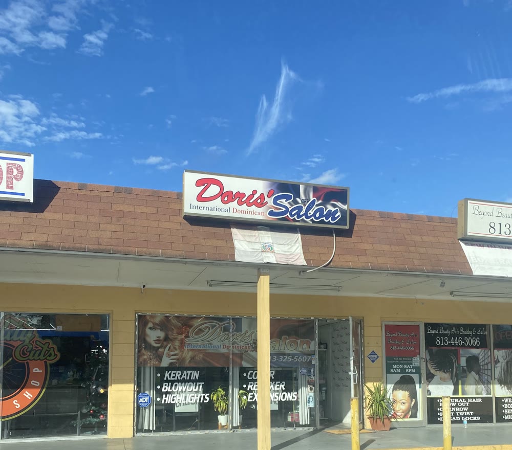 El letrero de Doris' Salon en Busch Blvd